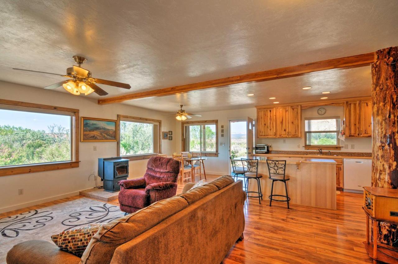 Cozy Henrieville Cabin 18 Mi To Bryce Canyon Np! Esterno foto